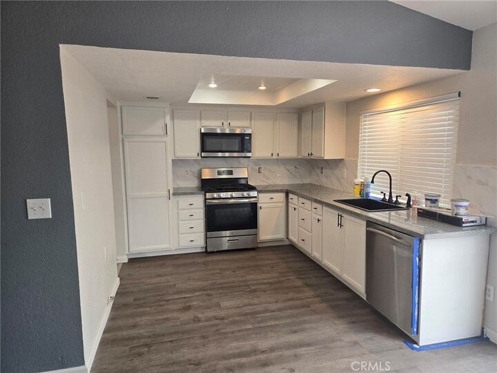 Property Photo:  1022 Sunset  CA 92376 