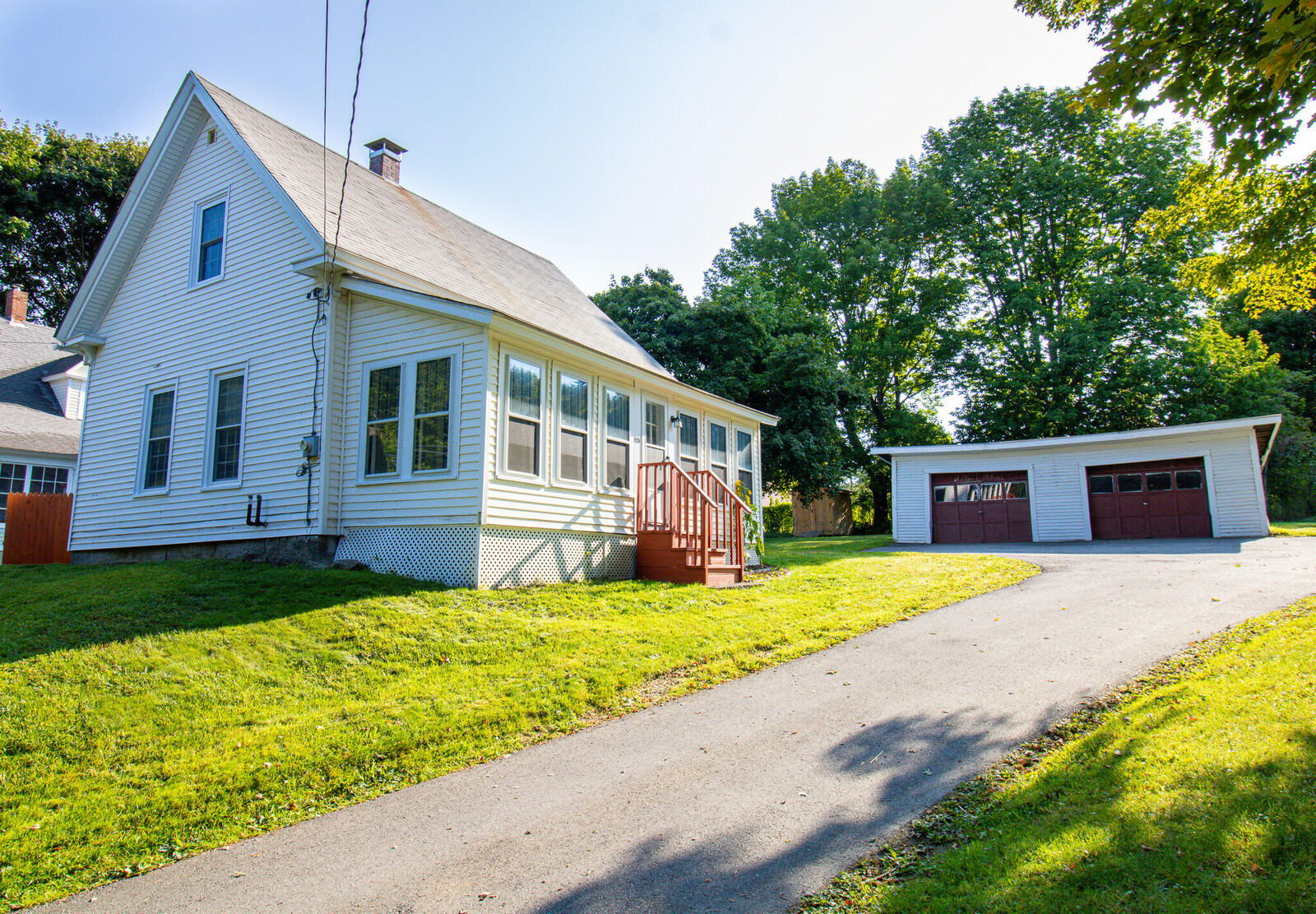 Property Photo:  115 Pleasant Street  ME 04930 