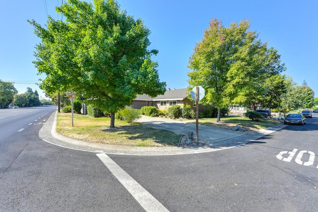 Property Photo:  1056 Entrada Road  CA 95864 