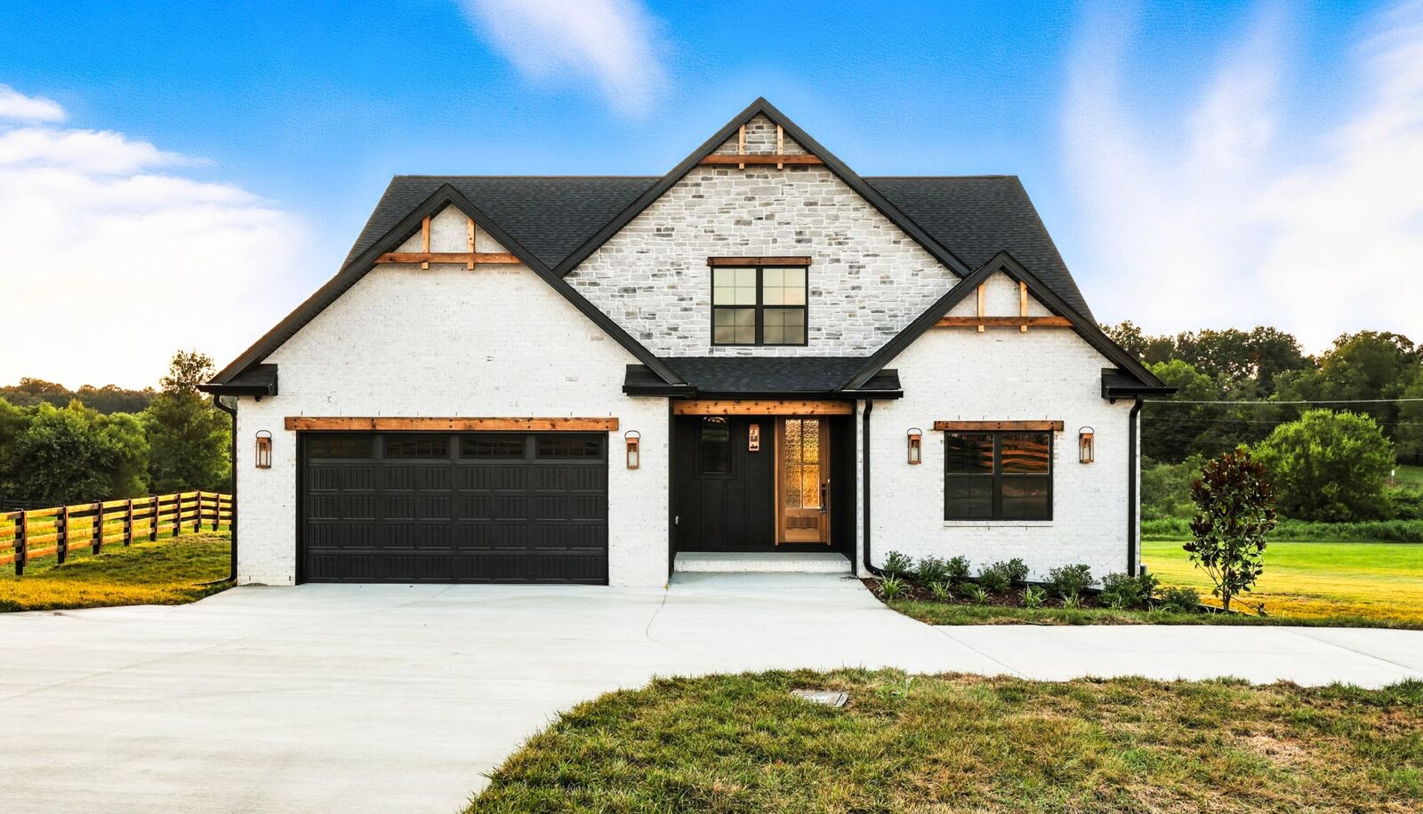 Property Photo:  230 Hall Ct  TN 37010