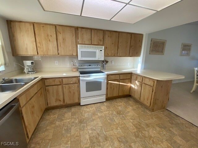 Property Photo:  15390 Moonraker Court 411  FL 33917 