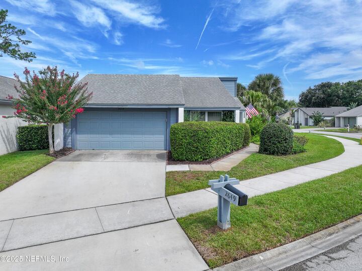 Property Photo: 2649 L'Atrium Circle S FL 32082