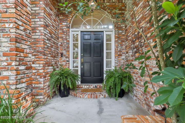 Property Photo:  2561 Emperor Drive  FL 32223 