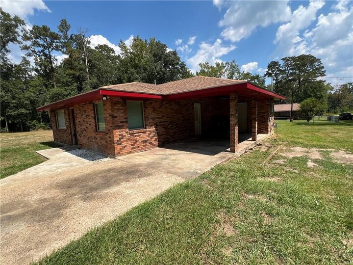 Property Photo: 1430 Avenue J Avenue LA 70427