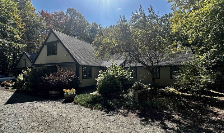 Property Photo: 27 Hummingbird Hill NH 03753