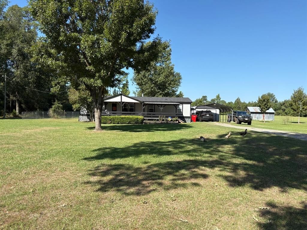 Property Photo: 802 Silver Spur Lane LA 71032