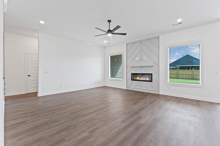 Property Photo:  1905 Ferguson Street  AR 72751 