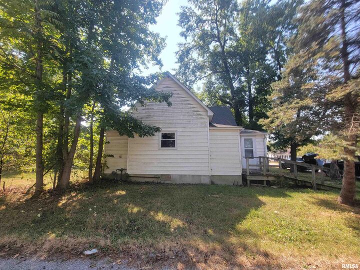 Property Photo: 600 S 25th Street IL 62948