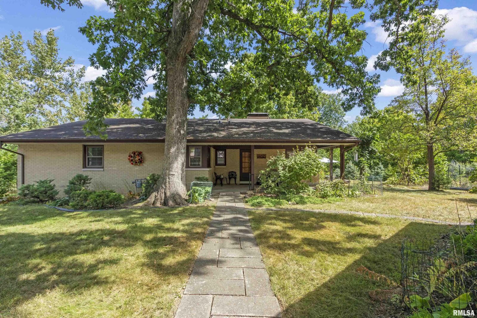 Property Photo: 9310 N Frye Road IL 61615
