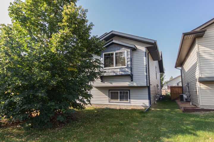 152 Kentwood Drive  Red Deer AB T4P 1P5 photo