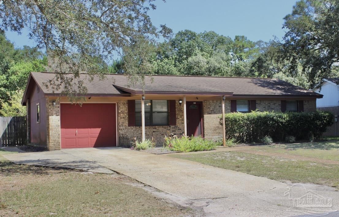 Property Photo: 1460 Stanford Rd FL 32563