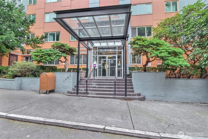 1400  Hubbell Place 1413  Seattle WA 98101 photo