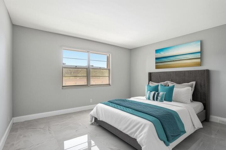 Property Photo:  2202 Lucaya Bend G2  FL 33066 