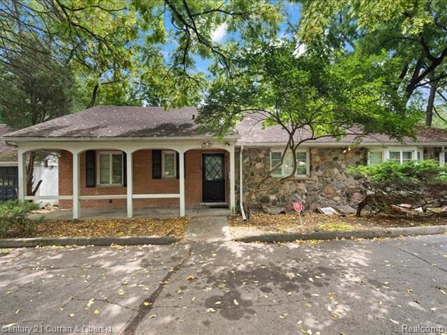 Property Photo:  25831 Avondale Street  MI 48141 