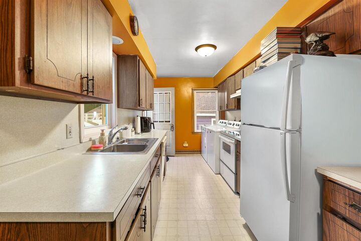 Property Photo:  709 West Jefferson Street  WI 53963