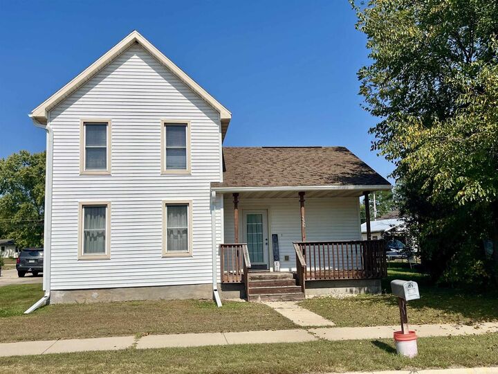 Property Photo:  326 West Front Street  WI 53573