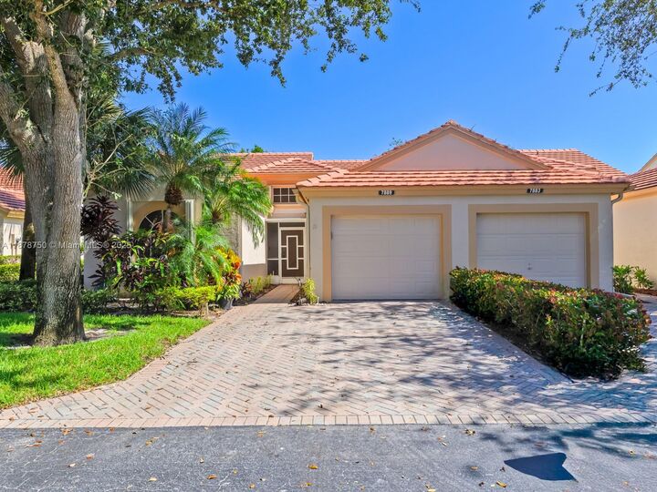 Property Photo:  7889 Lake Sands Dr  FL 33446 