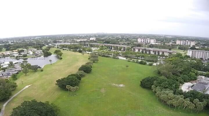 Property Photo: 5203 Avocado Dr FL 33319