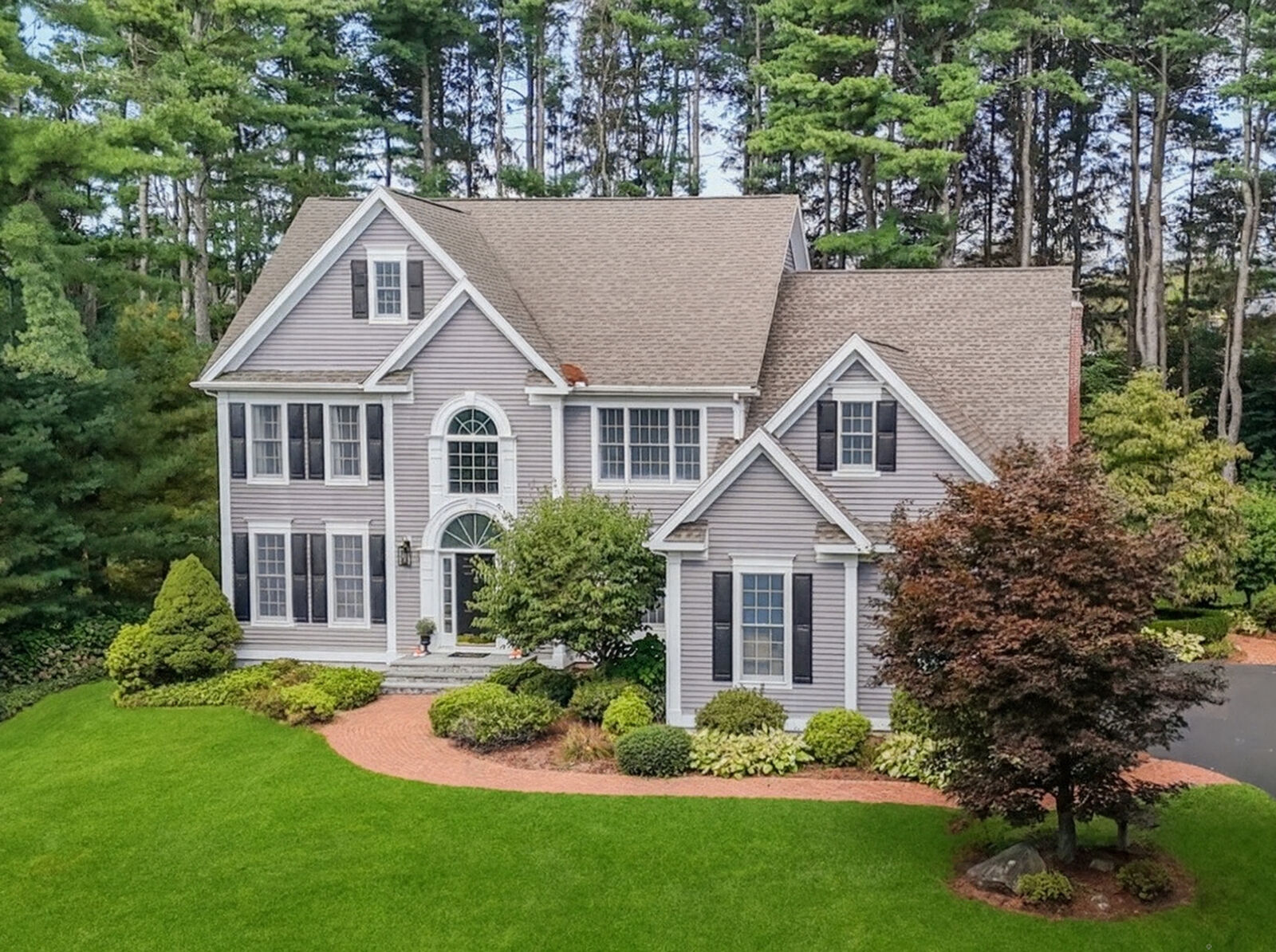 Property Photo:  1667 Diamond Lake Road  CT 06033 