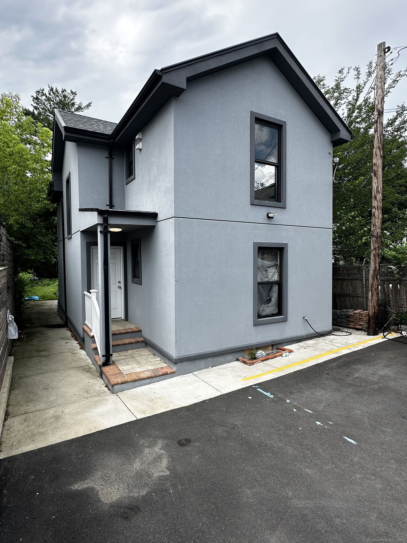 Property Photo:  49 Hill Street 2  CT 06704 