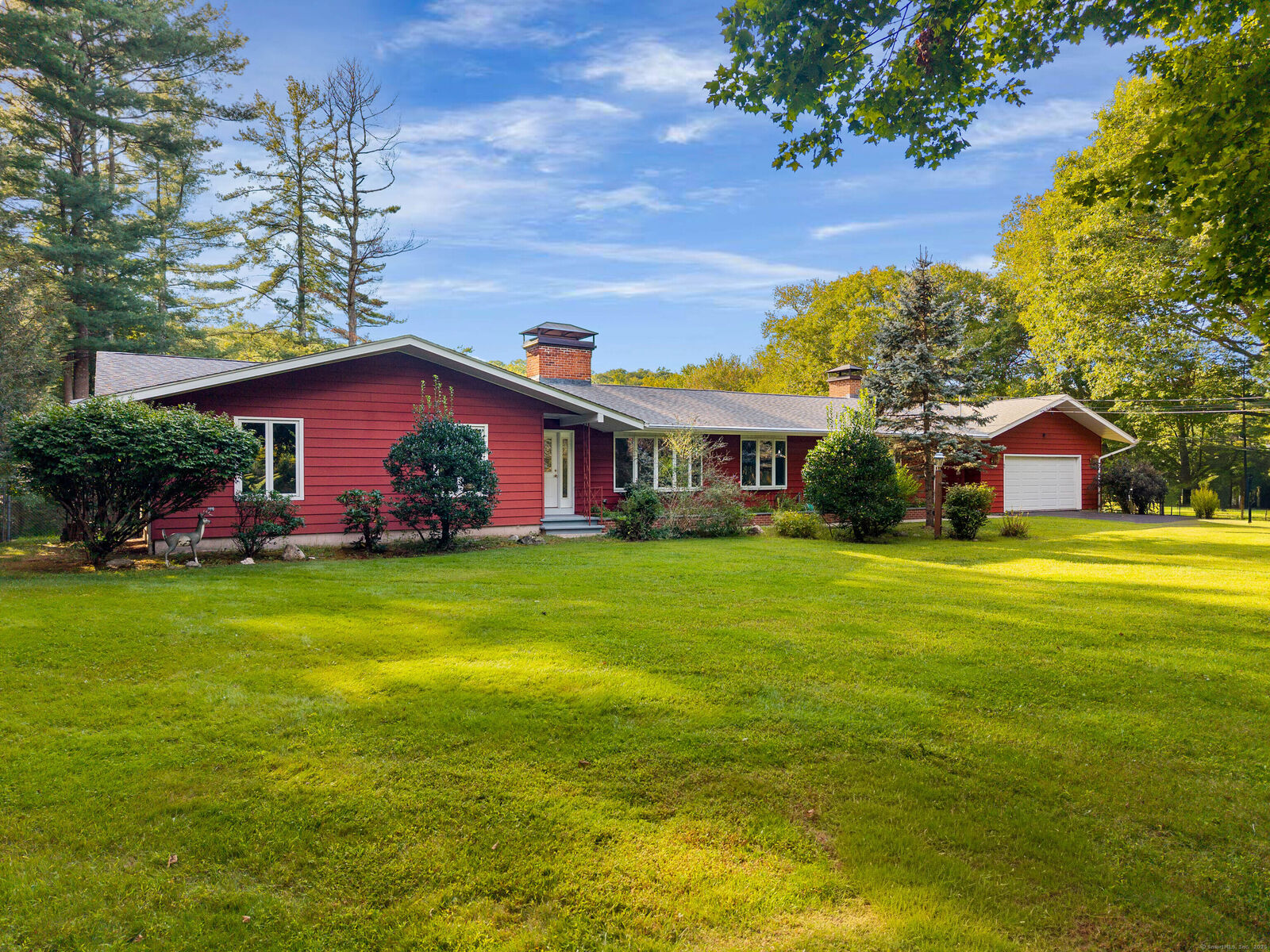 Property Photo:  69 Bamforth Road  CT 06438 