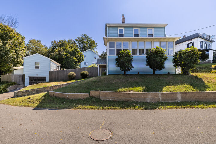Property Photo:  20 Cherry Street  CT 06483 