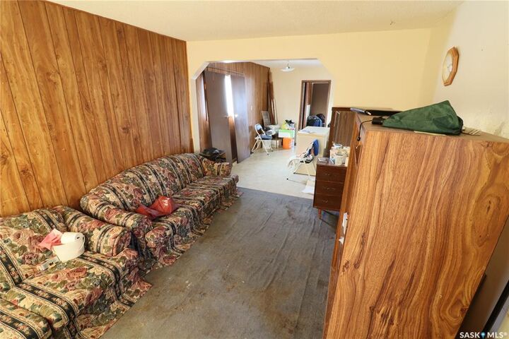 Property Photo: 349 X Avenue S SK S7M 3H5