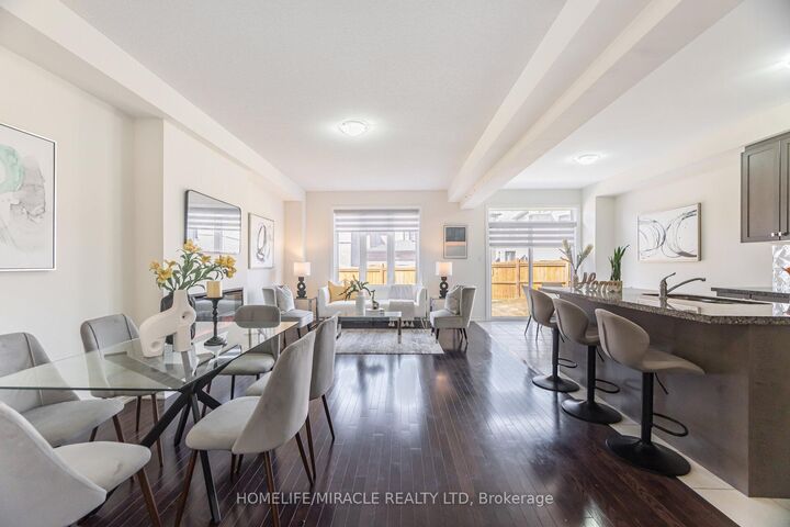 Property Photo:  10 Van Wart Street  ON L1P 0P8 
