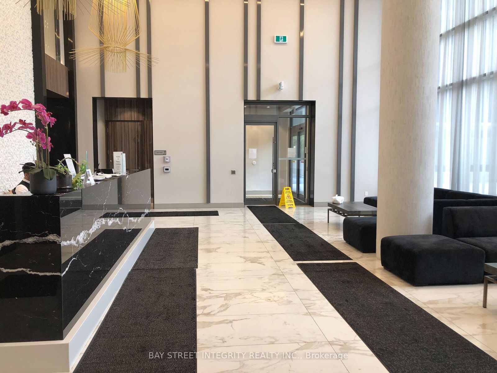 Property Photo:  38 Forest Manor Road 403  ON M2J 1M1 