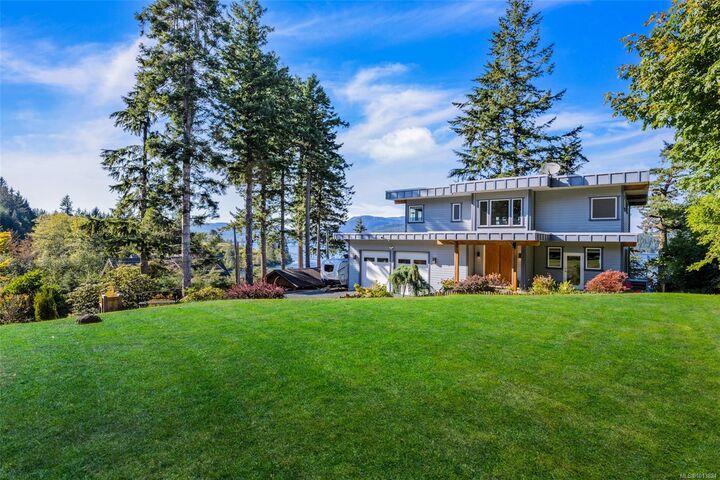 Photo de la propriété:  5898 Race Point Rd  BC V9H 1N7 