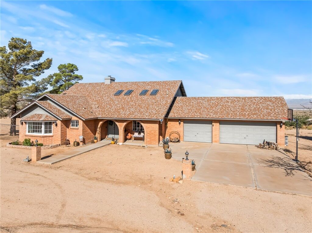 Property Photo: 6499 E Westwind Road AZ 86401