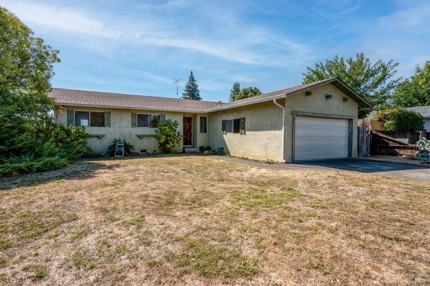 Property Photo: 835 Yaqui Drive CA 95482