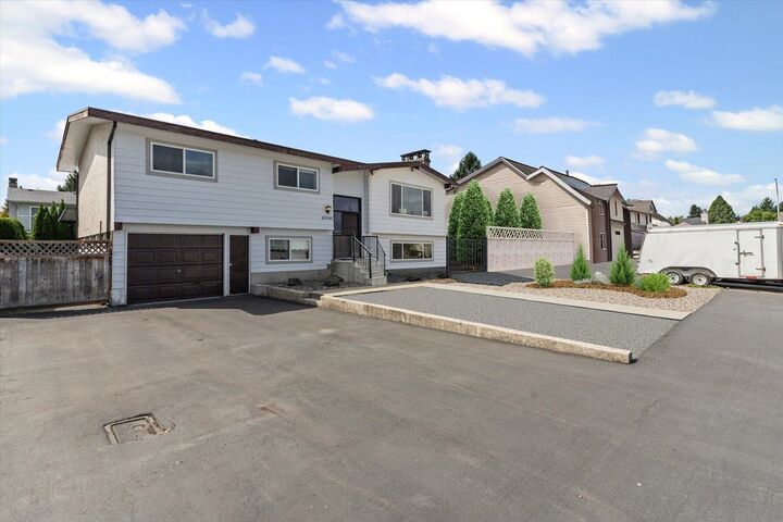 Photo de la propriété: 45500 Concord Avenue BC V2R 2N7