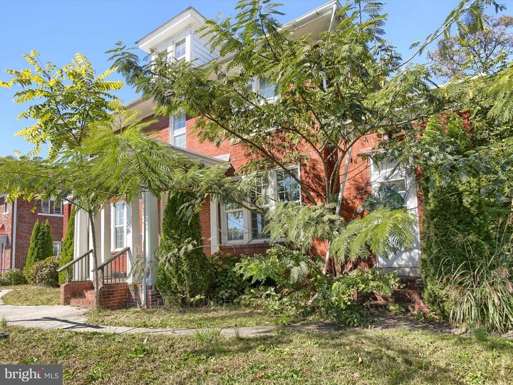 Property Photo:  3004 Herr Street  PA 17103 