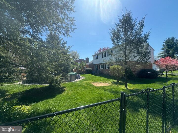 Property Photo:  901 Hillcrest Drive  WV 25401 