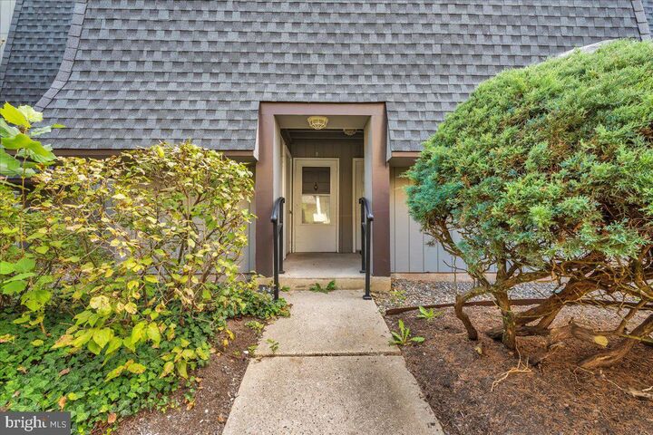 25 S Church Road 8  Maple Shade NJ 08052 photo