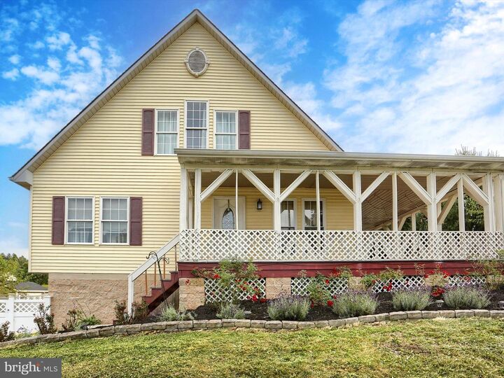 Property Photo:  3 Hitching Post Circle  PA 17364 