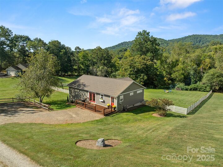 Property Photo:  119 Dapple Road  NC 28715 