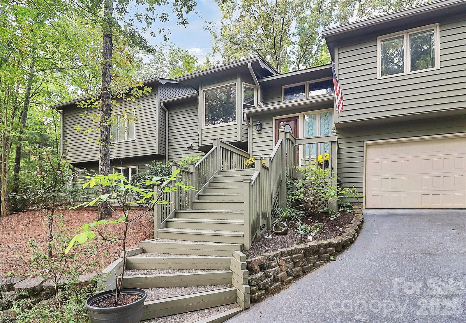 Property Photo:  16 Woodvine Lane  SC 29710 