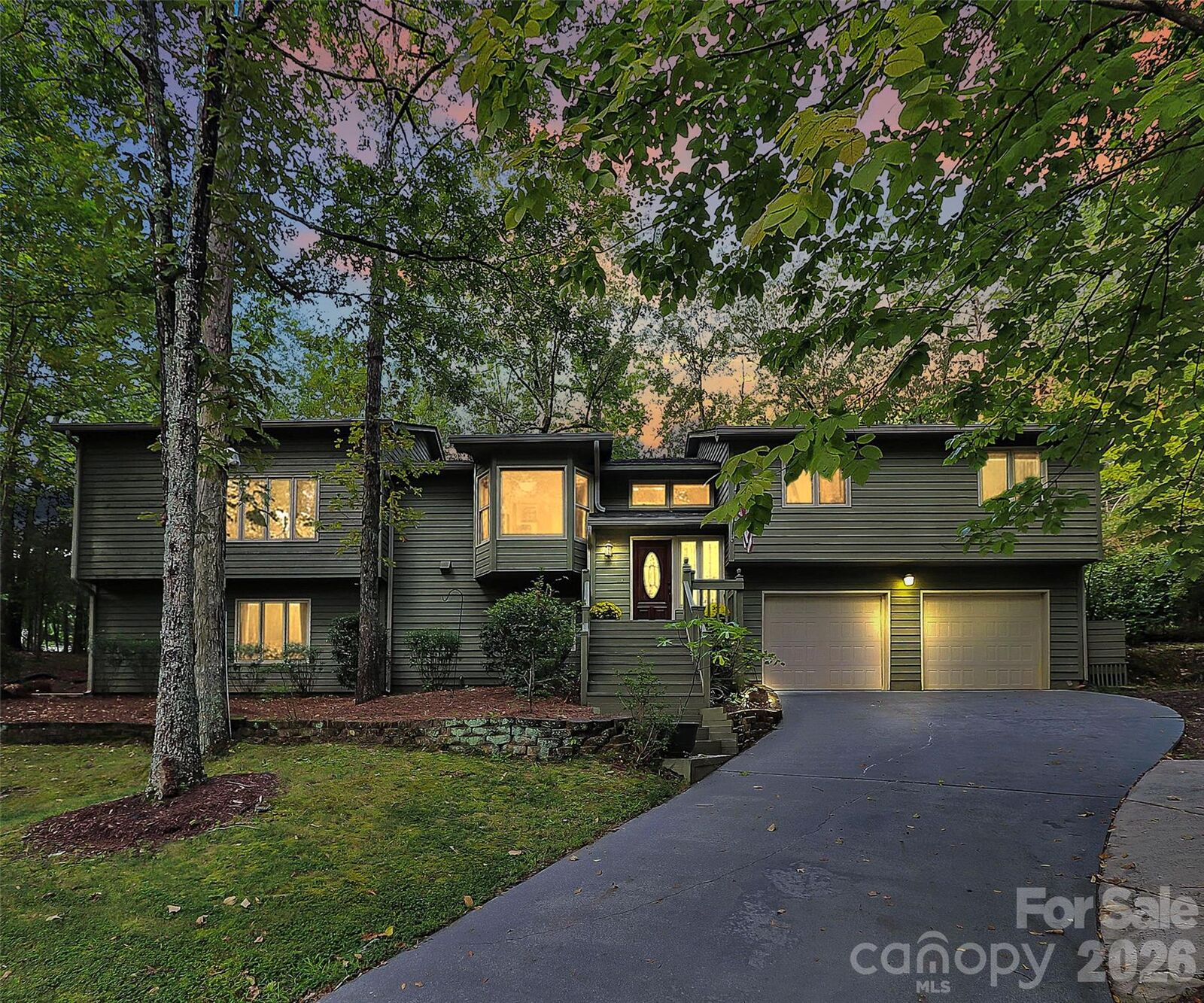 Property Photo:  16 Woodvine Lane  SC 29710 