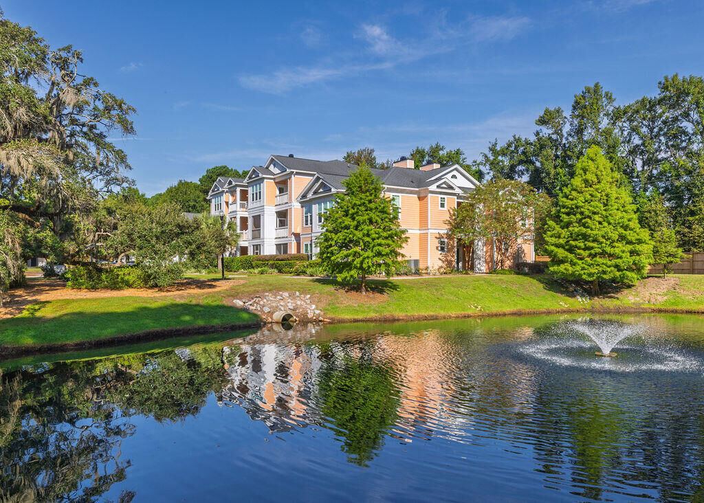 Property Photo: 2221 Chatelain Way SC 29464