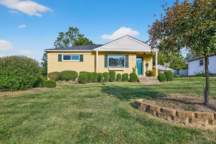 Property Photo:  9748 Leacrest  OH 45215 