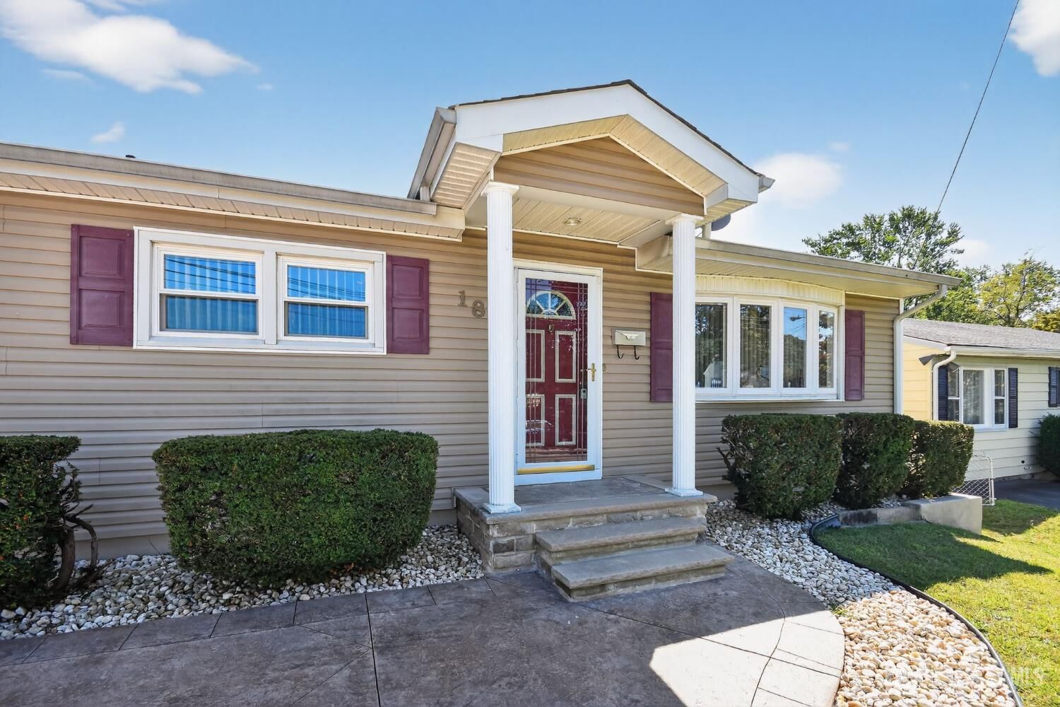 Property Photo:  18 Hemlock Drive  NJ 08859 
