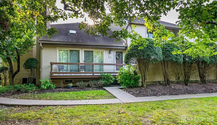 75 Kelly Drive  Edison NJ 08820 photo