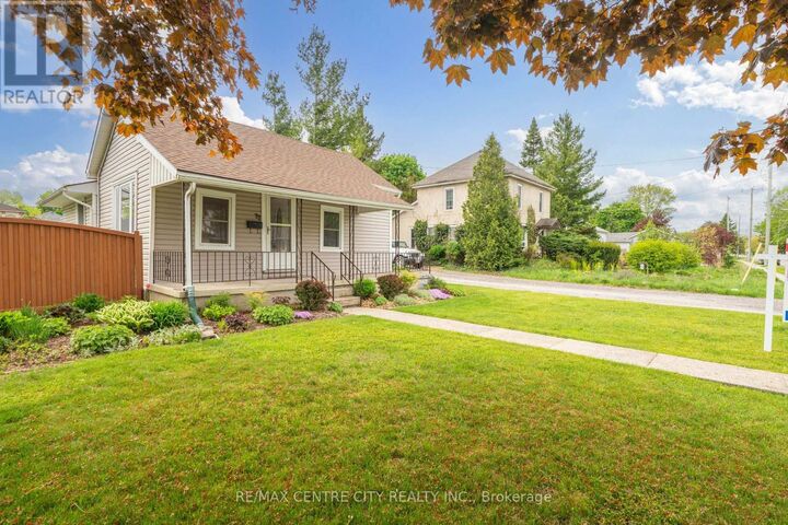 Photo de la propriété:  70 Scott Street West  ON N7G 1J4 