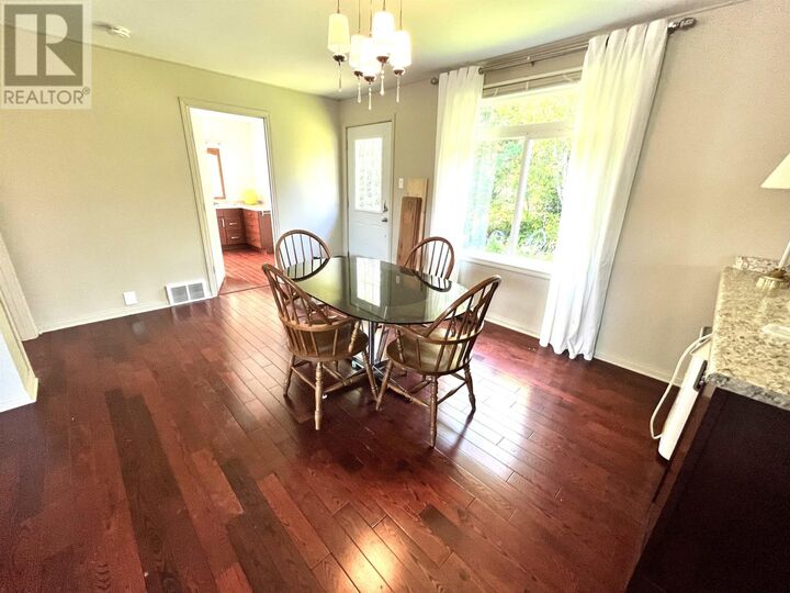 Property Photo:  90 Aspen Street  ON P0V 1T0 