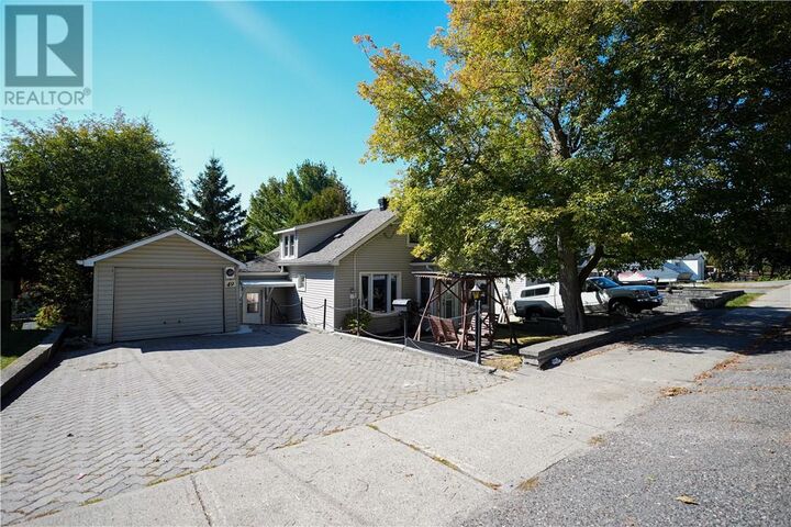 49 Mooney Street  Sudbury ON P3B 3H3 photo