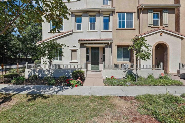 622 Moss Way  Hayward CA 94541 photo