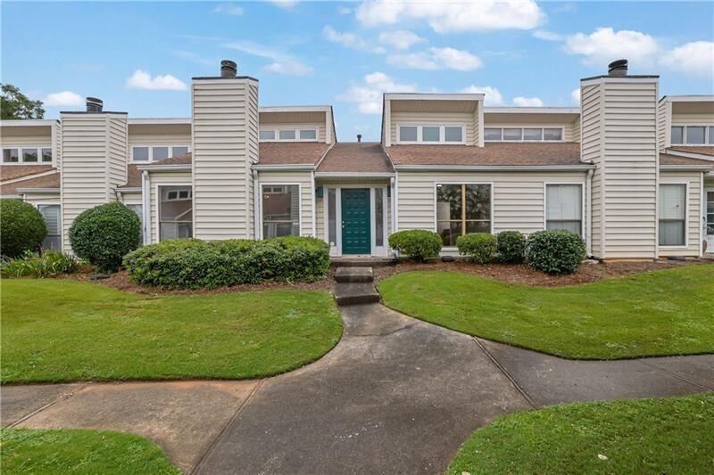 Property Photo:  833 Serramonte Drive  GA 30068 