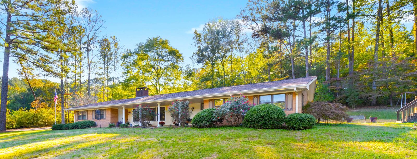 Property Photo: 1208 Johnson Road GA 30707
